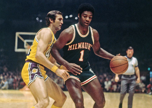 年轻球员与 年轻球员与