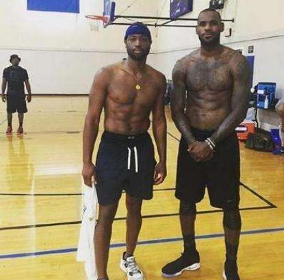 更反映了西 更反映了西