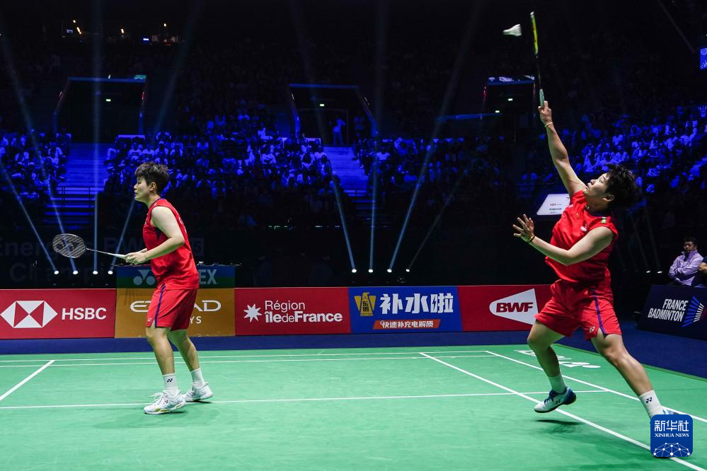 而张家口借 而张家口借