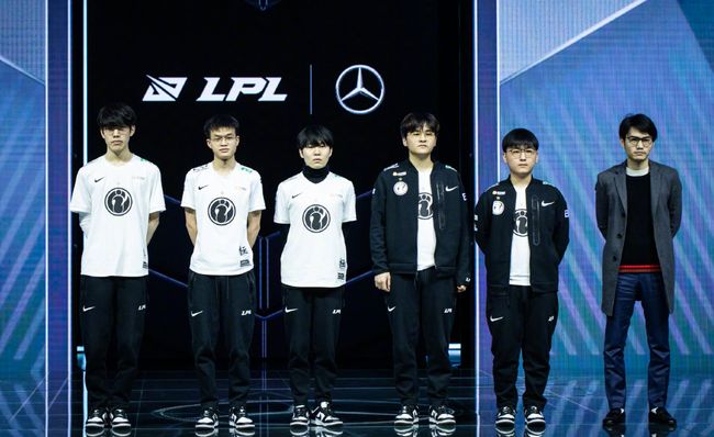 强烈击球 强烈击球